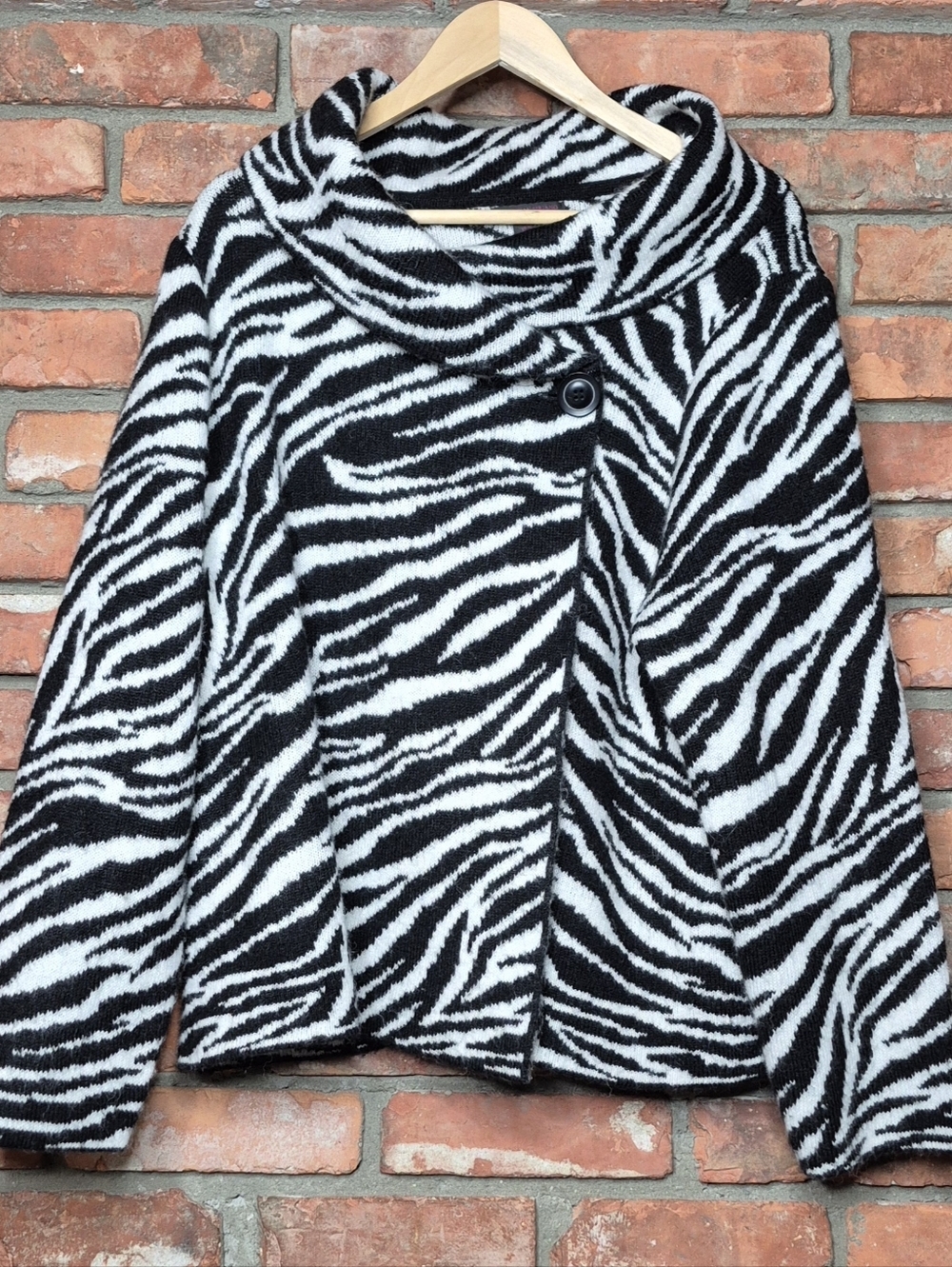 Christian Siriano New York Zebra Wrap Sweater 2X Luxe Cozy Wool Blend Statement